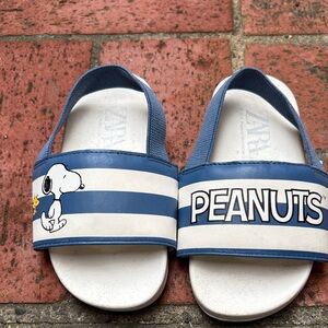 Zara Snoopy sandals